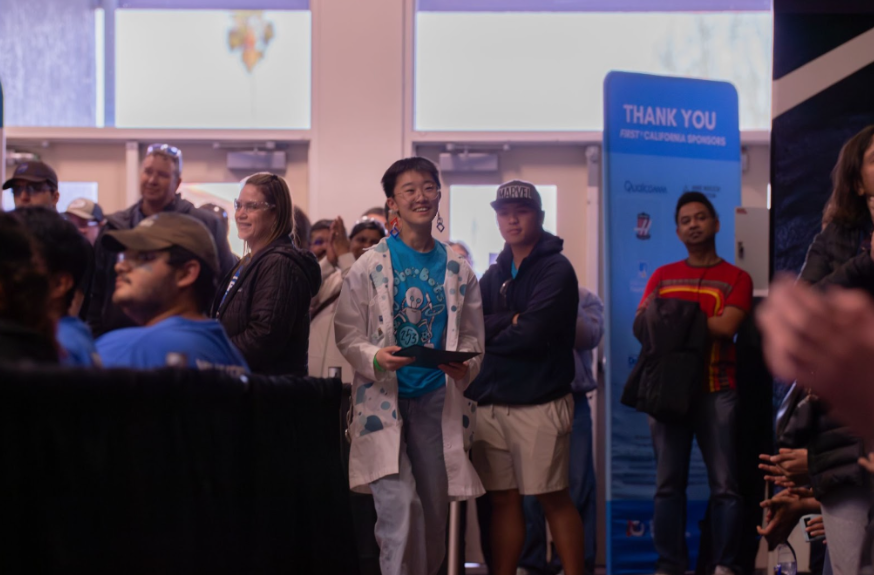 Boba Bots' Sharon Zhang Awarded FRC Dean's List Finalist