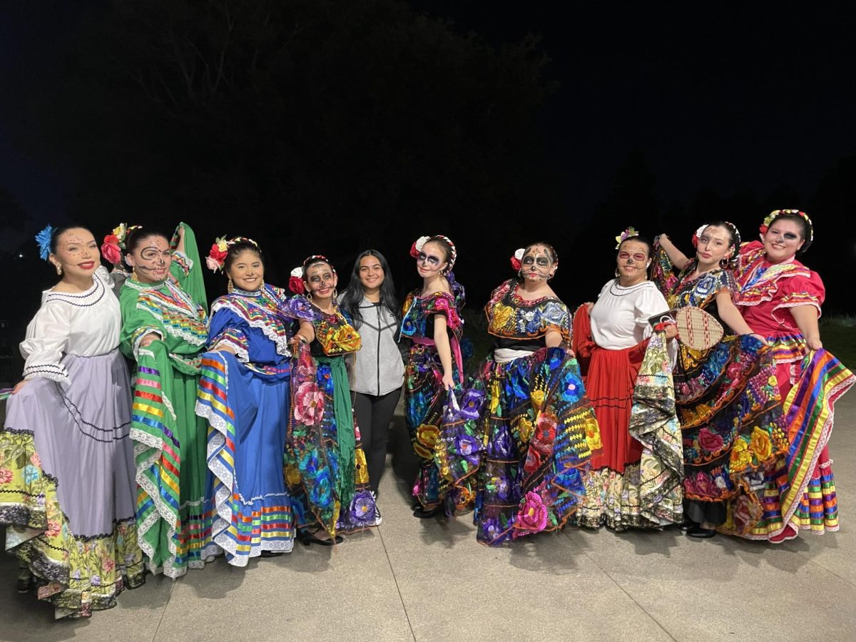 Latino Mentor Program Performs for the Day of the Dead Celebrations