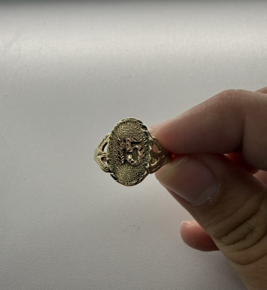 Ring given by her mom
